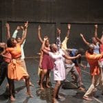 Douze danseurs burkinabè présentent le ballet Dounia à Ouagadougou