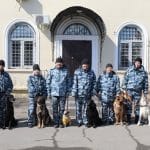 Formation des policiers et chiens en Extrême-Orient russe