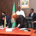 Niger et Chine signent des accords pétroliers à Niamey