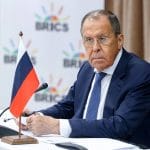 Lavrov critique Macron sur le colonialisme et l&rsquo;Afrique