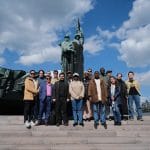 Visite de délégués africains et latino-américains dans le Donbass