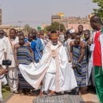 Célébration des traditions mossi à la résidence du roi au Burkina Faso