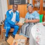 Remise d&rsquo;archives de Thomas Sankara au ministre de la Culture