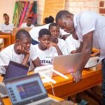 Formation numérique de 111 enfants vulnérables par SGBF au Burkina Faso