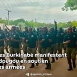 Des étudiants burkinabè manifestent leur soutien aux forces de sécurité