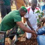 Kampti : 370 plants pour reverdir concessions et bosquets
