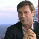 Frappes nocturnes et changements politiques en Ukraine et au Mali