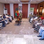 Mahmoud Ali Youssouf et Assimi Goïta discutent sécurité au Sahel