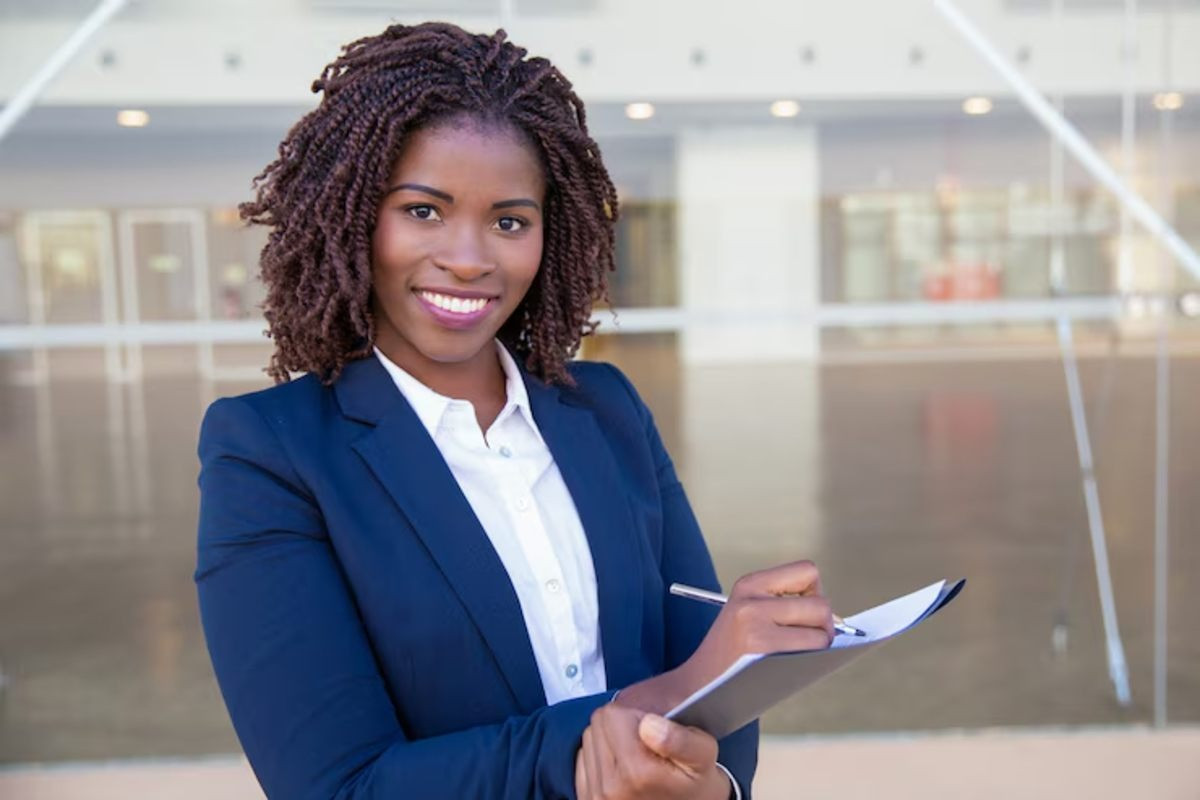 Conseiller(ère) Senior en Éducation & Formation