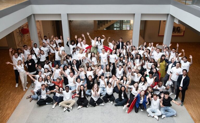beVisioneers: Fellowship Mercedes-Benz 2027/2028