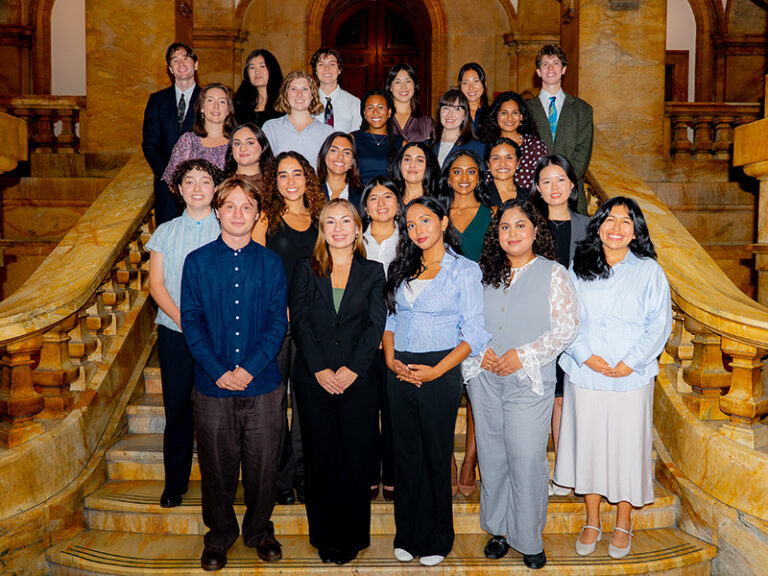 NYC Urban Fellows Program 2027-2028 (Paid Fellowship) – 23 octobre 2026