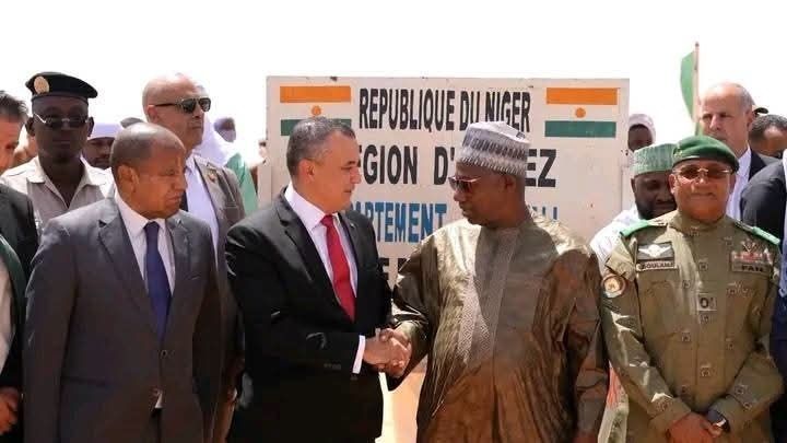 Alger et Niamey lancent la fibre optique transsaharienne