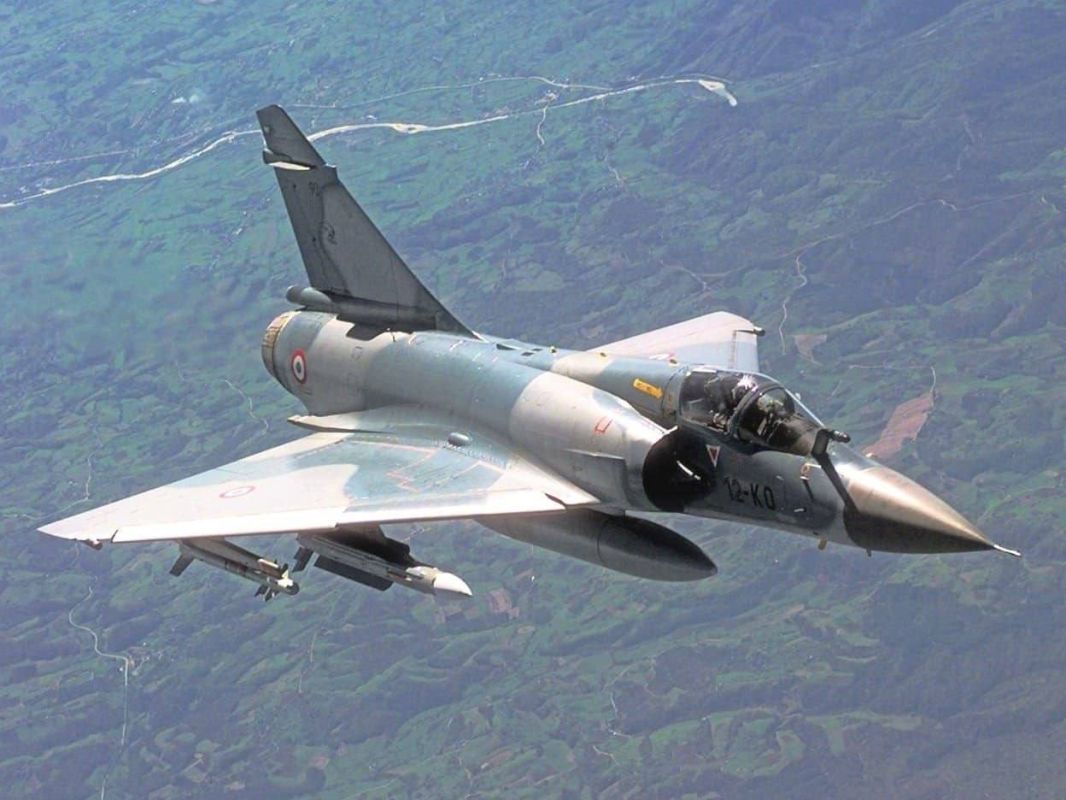 Avions de chasse francais au Tchad pour une escale technique