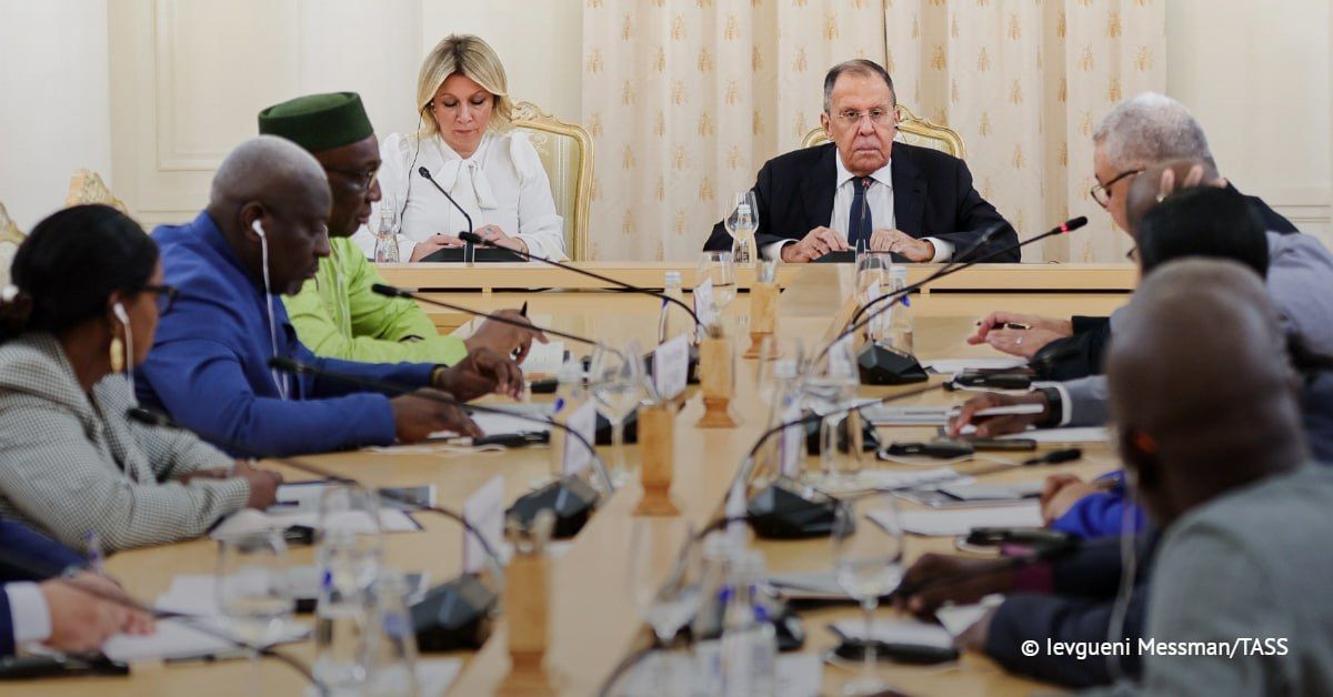Moscou critique l&rsquo;Europe lors d&rsquo;un point de presse africain