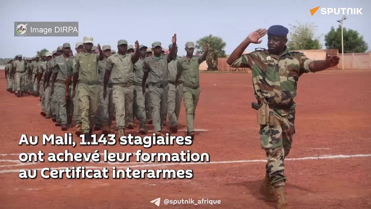Mali : 1 143 militaires diplômés dans trois centres
