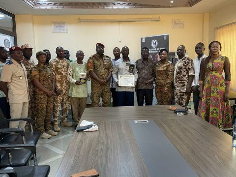Burkina Faso : un don de vivres pour les veuves de guerre