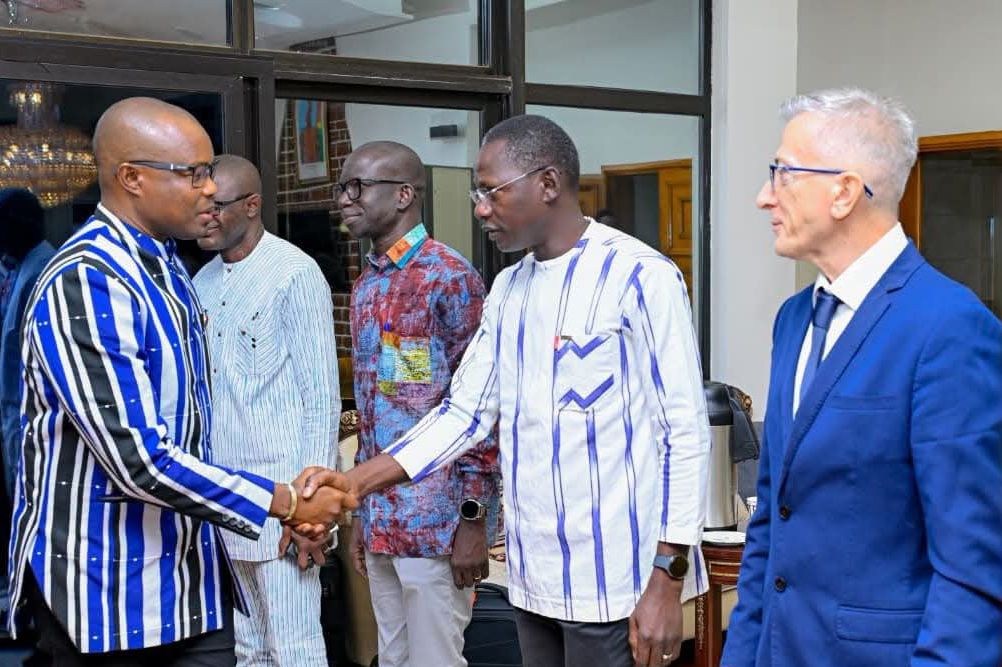 Le Premier ministre burkinabe arrive a Moscou pour le sommet